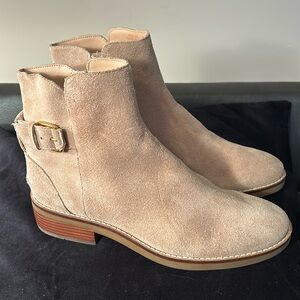 Cole Haan Hampshire Tan Leather Zip Ankle Boots Women's size 8